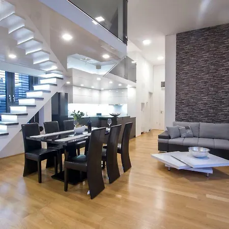 Modern Minimalist Luxury Sea View Apartmán Koper